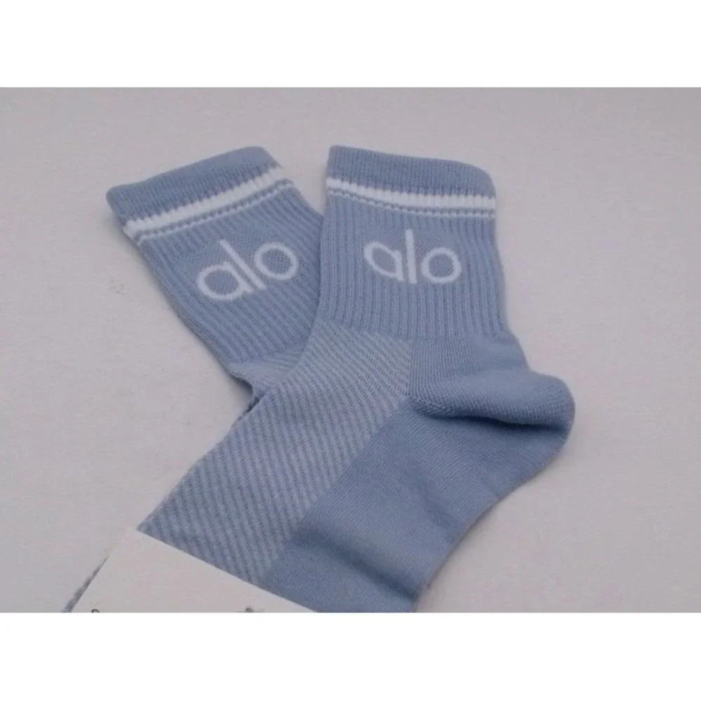 Alo - Unisex Half Crew Socks, One Size, Blue, BRAND NEW WITH TAGS